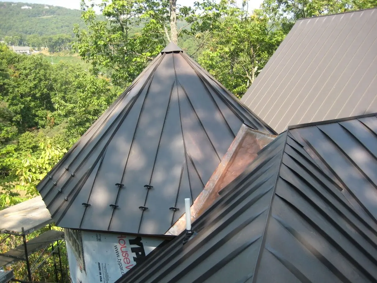 Professional Roof Tarp Installation by Craftsman Roofing in Packer